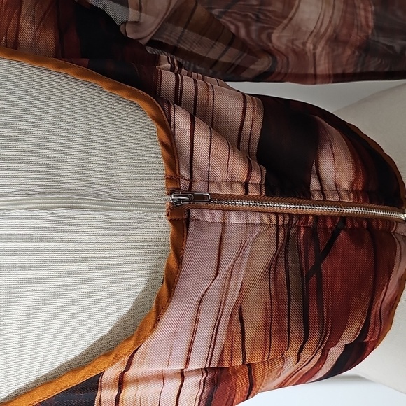 Prettylittlething corset top sheer‎ sleeves size 6. Earth tones. - Picture 7 of 8